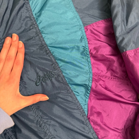 VINTAGE Asics multi-colour zip-up swishy windbreaker - Picture 3 of 16